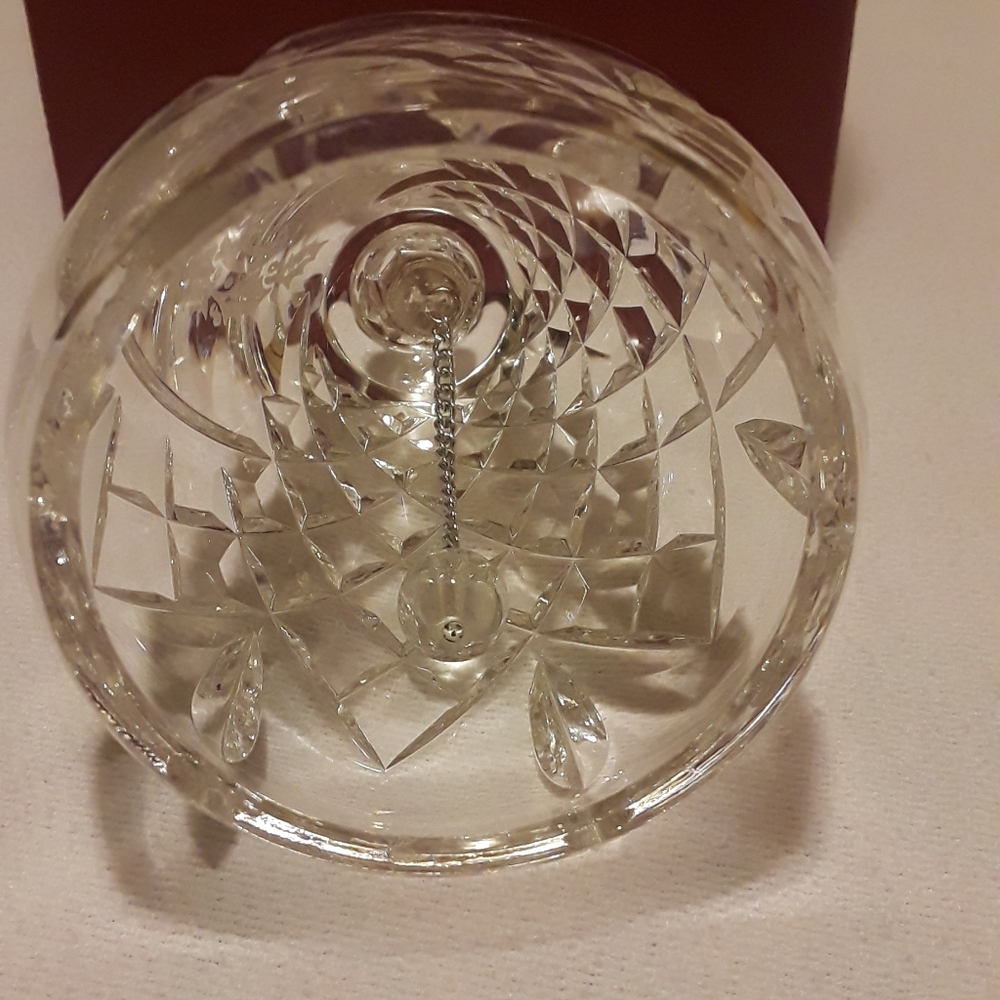 Waterford 1989 12 Days of Christmas, 6 Geese-a-Laying Crystal Holiday Bell - Picture 4 of 16